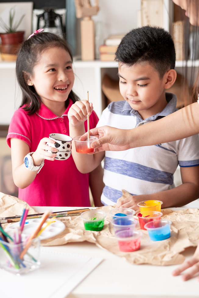 Kids Learning how to Paint in Art Class 